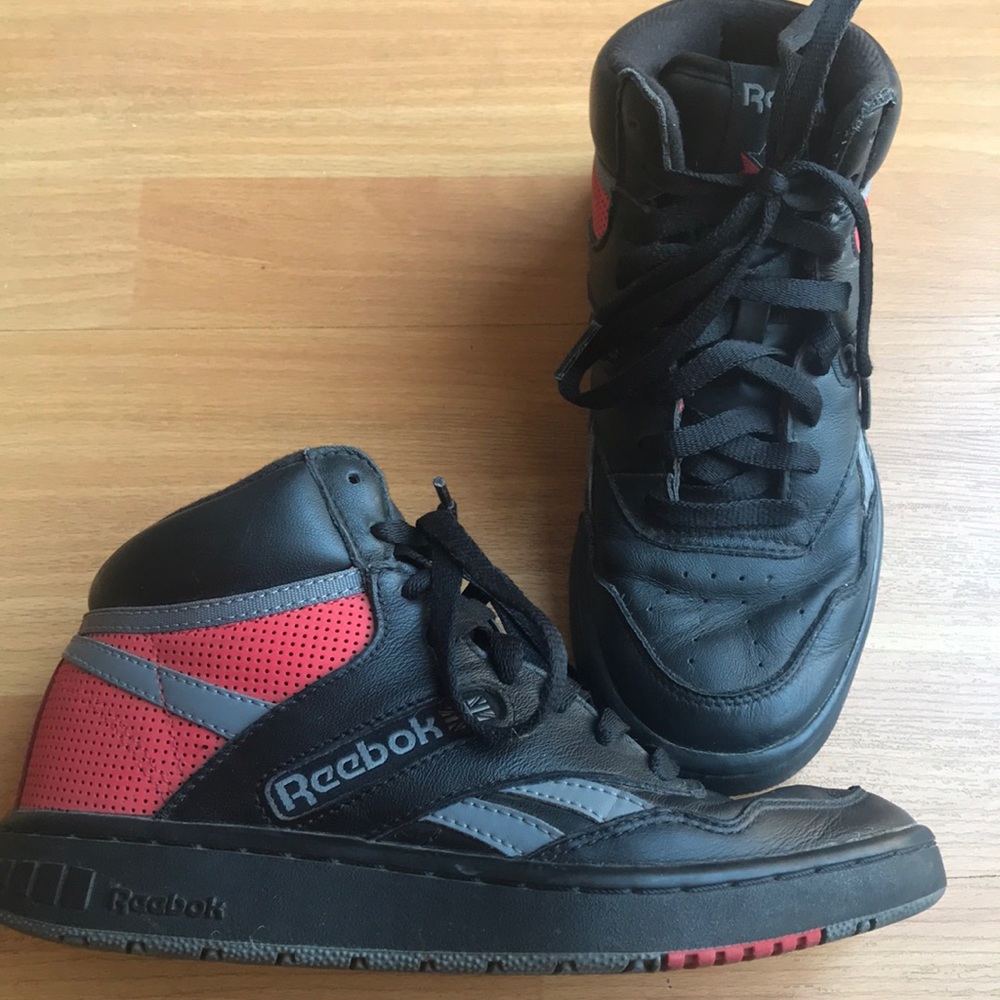 Reebok midtop Sneakers Nearly New